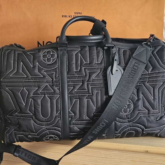 LOUIS VUITTON Embroidered Keepall Bandouliere 50 Black LIMITED Edition - Picture 6 of 16